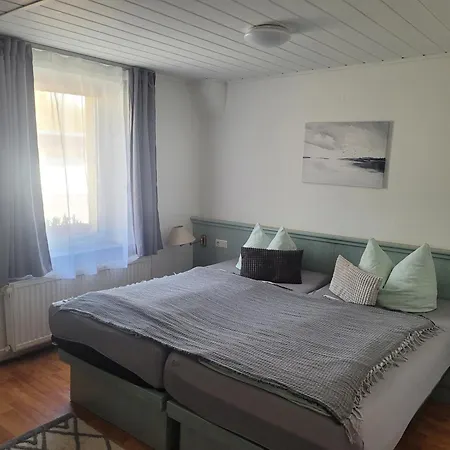 Zum Amboss Guest house Lutzen